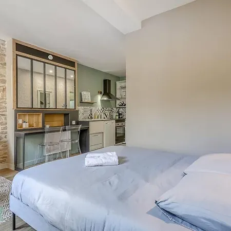 Comfortable Fully Equipped - Center *
