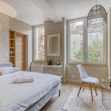 Comfortable Fully Equipped - Center