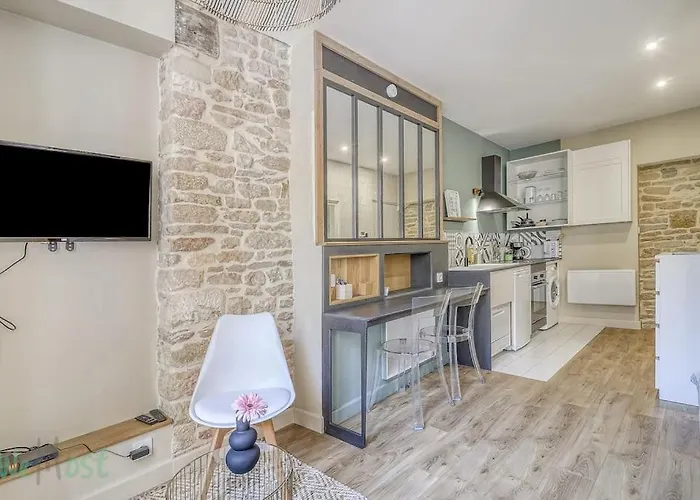 Comfortable Fully Equipped - Center