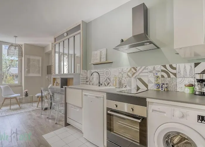 アパート Comfortable Fully Equipped - Center ディジョン